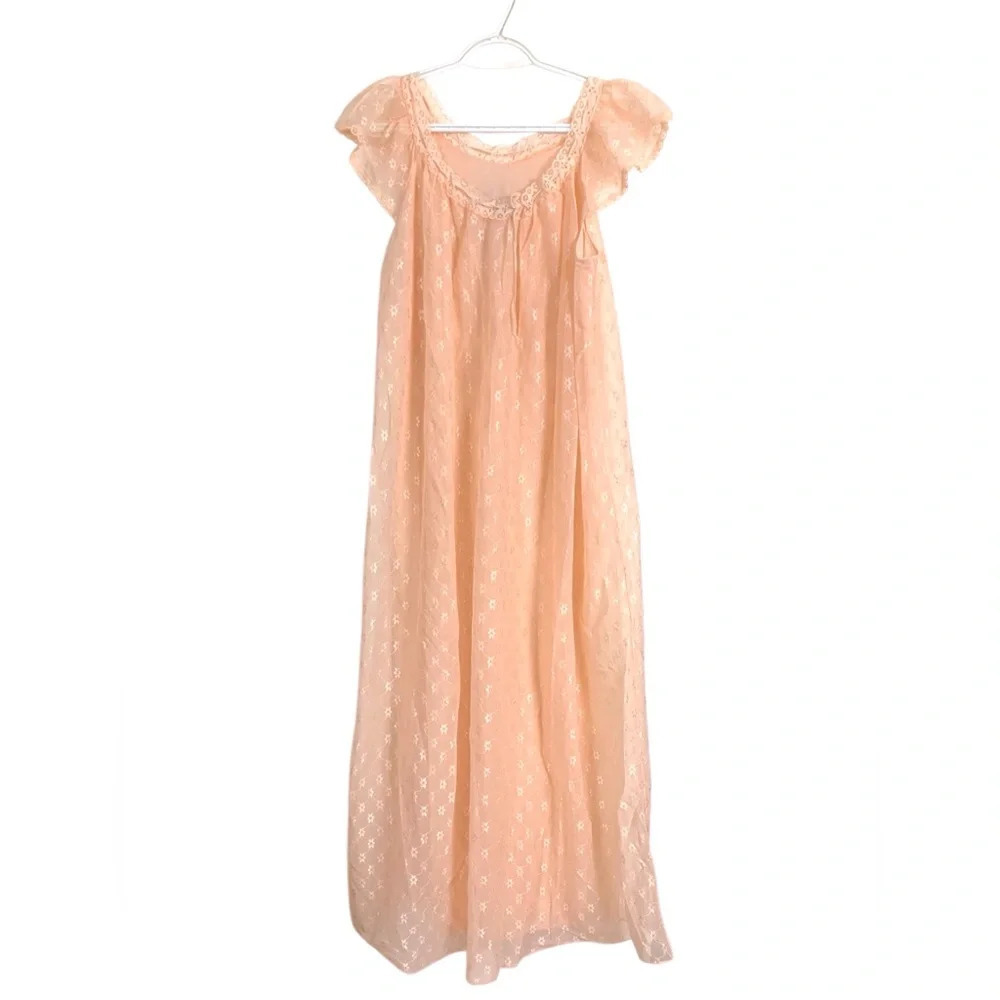 Vintage Pale Peach Lined Nightgown w Cap Sleeves and Lace